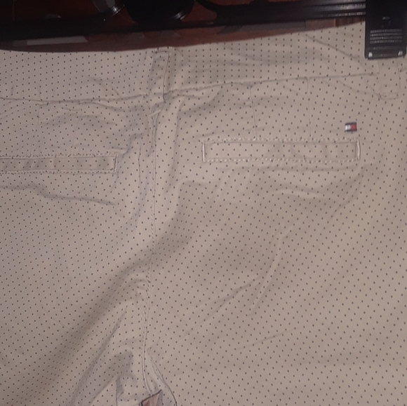 Tommy Hilfiger women's polka dot chinos/slacks. Size 0. Cream color. Cotton. - Picture 4 of 5